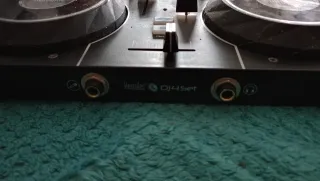 Mesa de mezclas DJ Hercules