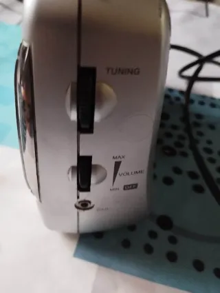 Radio Sanyo RP-6165F AM/FM Portátil