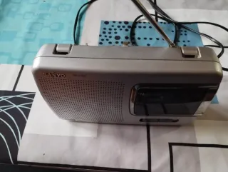 Radio Sanyo RP-6165F AM/FM Portátil