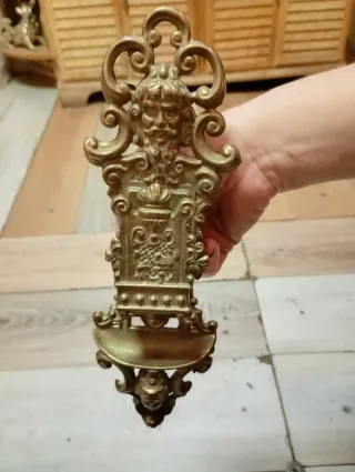 Portacerillas de bronce antiguo