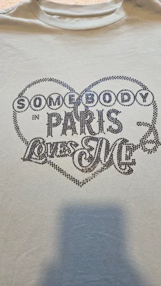 Camiseta azul Somebody in Paris Loves Me