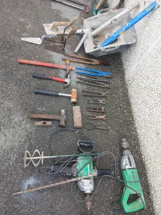 Lote herramientas construcción y jardinería