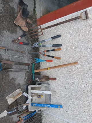 Lote herramientas construcción y jardinería