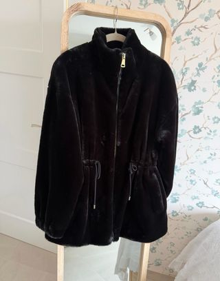 Abrigo pelo Zara