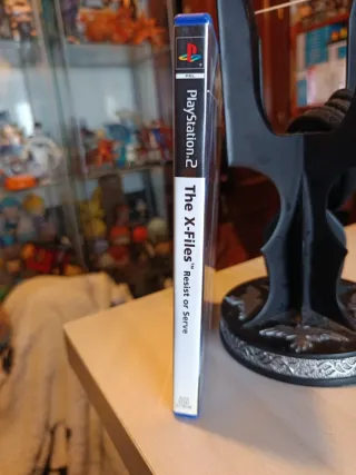 The X Files Resist or Serve PS2 Completo