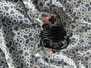 Mando PS4 Transparente Rojo y con cable