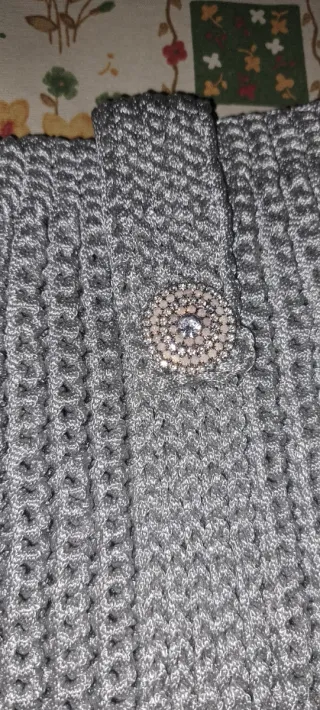 Borsetta elegante argento con bottone gioiello