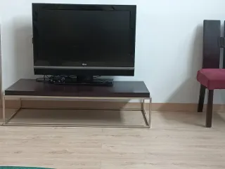 Mesa centro/TV madera y acero inox.