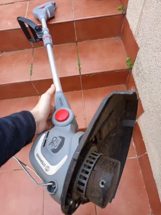 Desbrozadora eléctrica