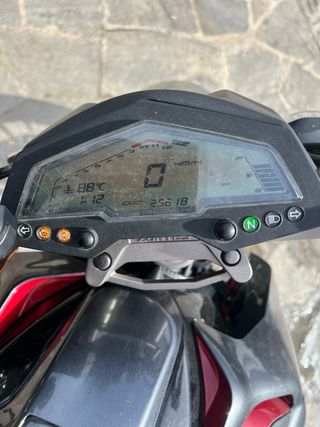 Zontes U125 Negra y Roja