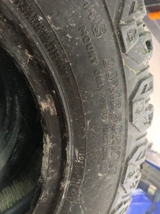 Neumático Cooper 33x12.50R17LT