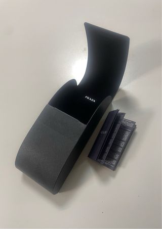 Funda gafas Prada negra