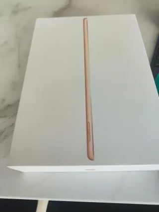 iPad 8ª Gen 128GB Rosa + teclado logitech