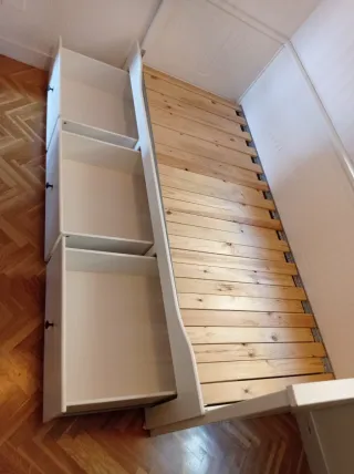 Diván Ikea Hemnes con cajones