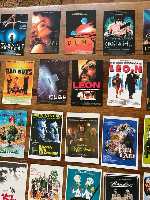 Colección de 44 postales de cine