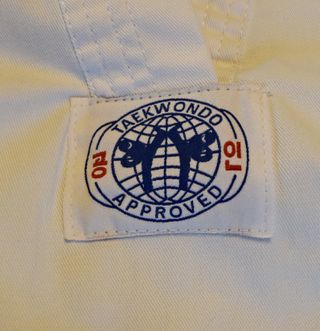 Traje de artes marciales marciales Kwon blanco