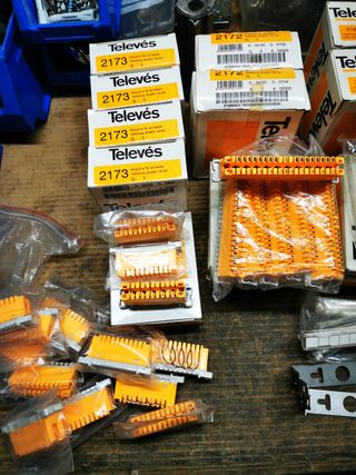 Regleta telefonía básica Televés de 5 y 10 pares