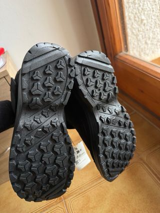 Botas de niño Quechua Talla 36 nuevas