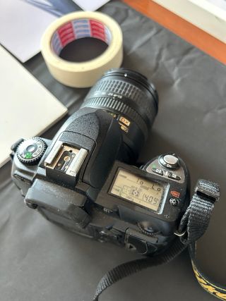 Cámara Réflex Nikon D70 + Objetivo