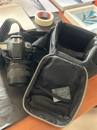 Cámara Réflex Nikon D70 + Objetivo