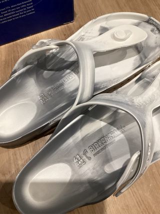 Chanclas Birkenstock Gris y Blanco