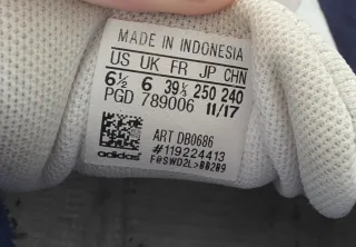 Tenis Adidas Blancos y Azules