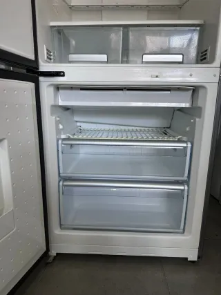 Nevera marca Bosch con garantia transport