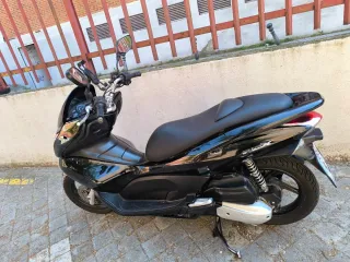 Honda PCX 125 2011 Negra