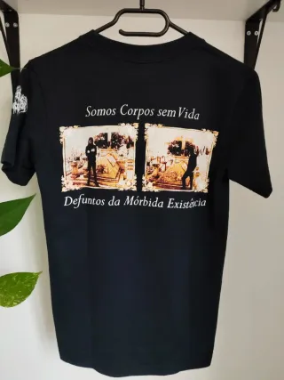 Camiseta Defuntos Negra