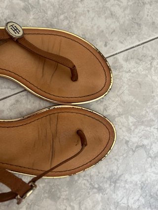 Sandalias Tommy Hilfiger Marrones y Doradas