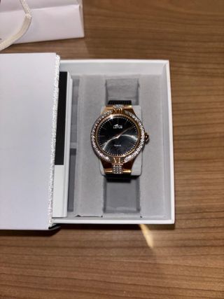 Reloj Lotus Negro y Dorado