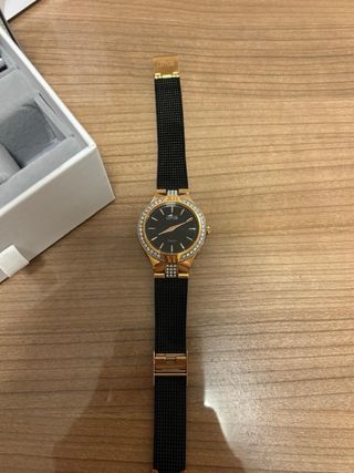 Reloj Lotus Negro y Dorado
