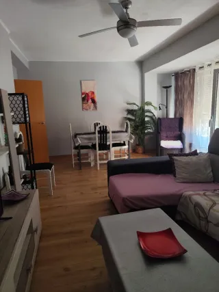 Abitacion para chica compartida con la dueña,