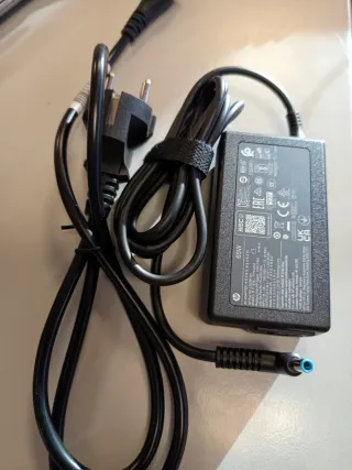 Cargador HP Original 65W TPN-LA16