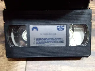 Película VHS El Chico de Oro