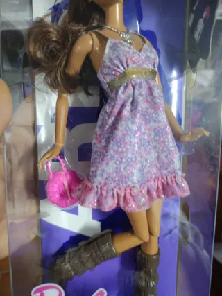 Barbie Fashionistas Muñeca