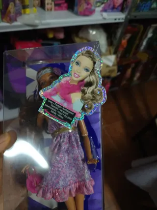 Barbie Fashionistas Muñeca
