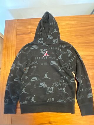 Lote 4 Sudaderas Jordan y Knicks 11-12 ,12-13 años