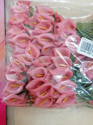 Flores para tocados rosas y verdes