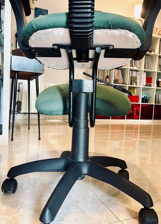 Silla ergonómica verde