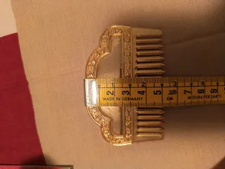 Peinetas doradas fallera. Medidas en las fotos