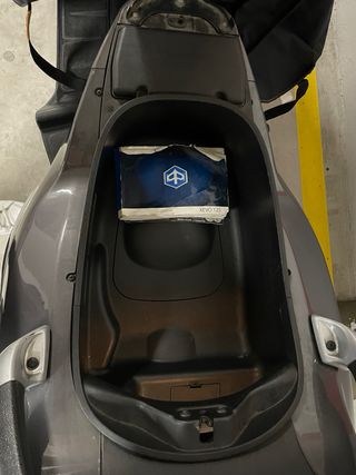 Piaggio X-Evo 125 Maxi Scooter -  Menos 30.000kms