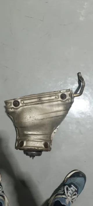 Colector de escape Toyota 2ZZ