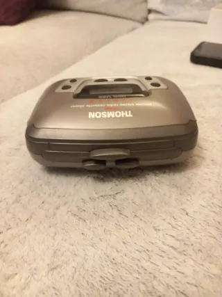 Walkman Thomson TK440 Radio Cassette