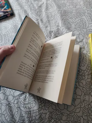 Kika super bruja 2,  4, y 11