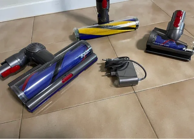 Aspiradora Dyson v15s Detect Absolute