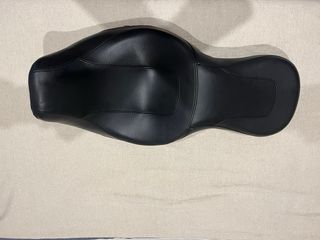 Asiento Sundowner Harley Davidson Street Bob