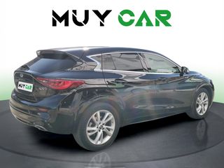 Infiniti Q30 1.6T Premium 90 kW (122 CV)