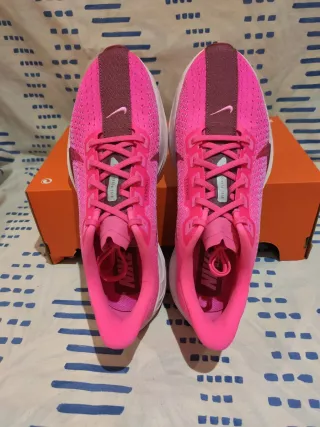 T. 40,5 Zapatillas Nike W Pegasus Plus