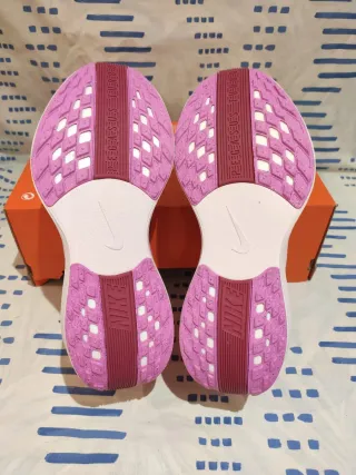 T. 40,5 Zapatillas Nike W Pegasus Plus